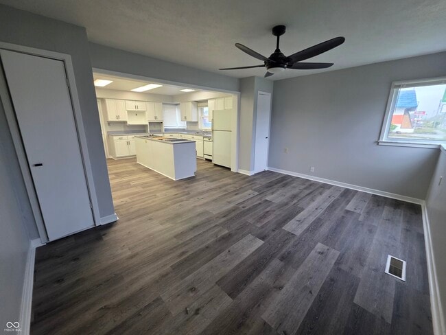 Building Photo - 3803 Biscayne Rd