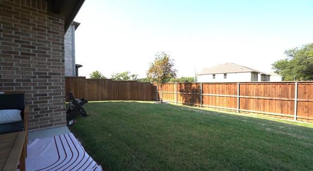 Building Photo - 7557 Donnelly Ave