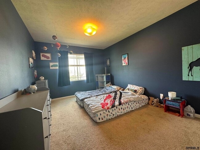 Building Photo - 2109 Oriole Dr