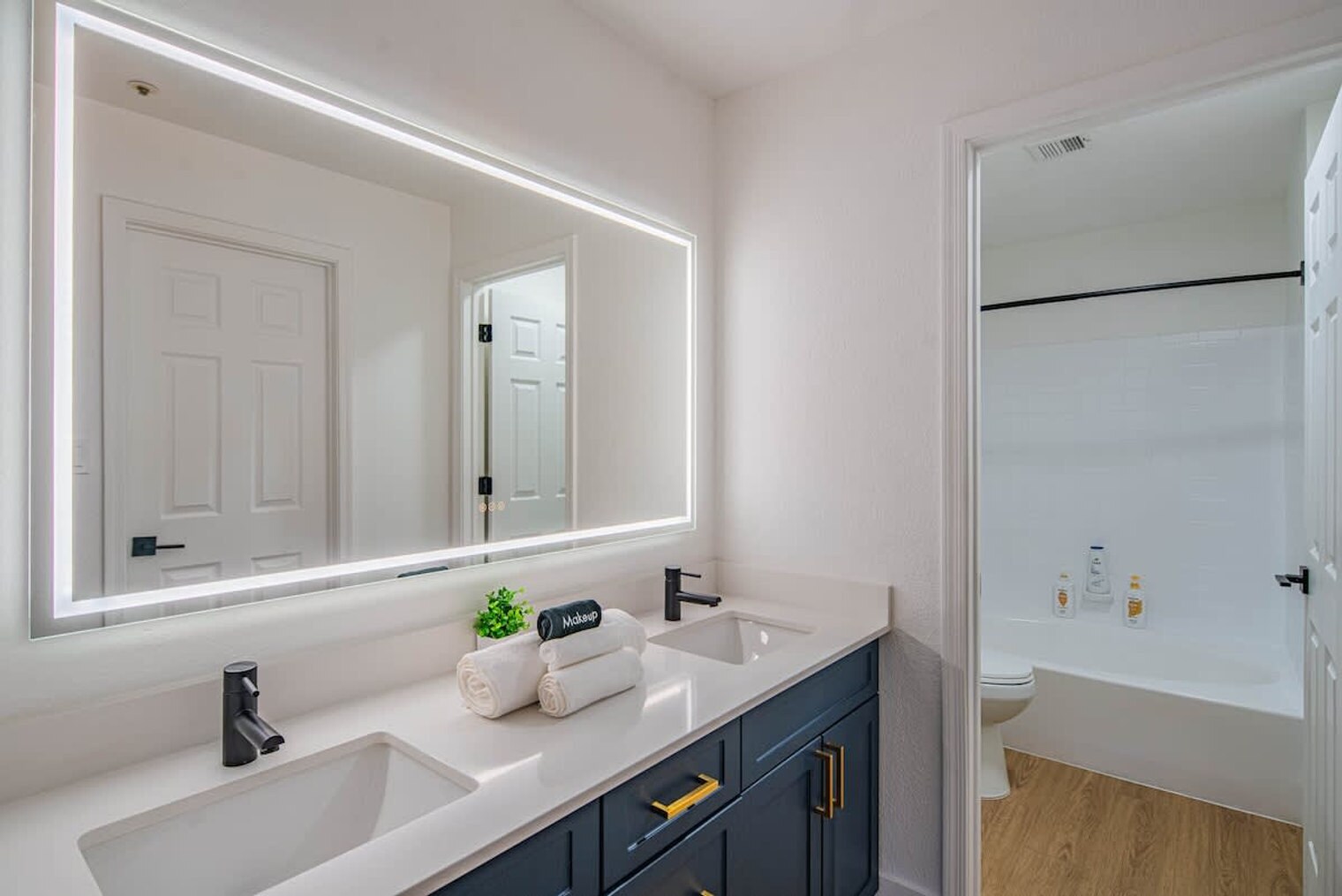 Building Photo - 7900 E Princess Dr