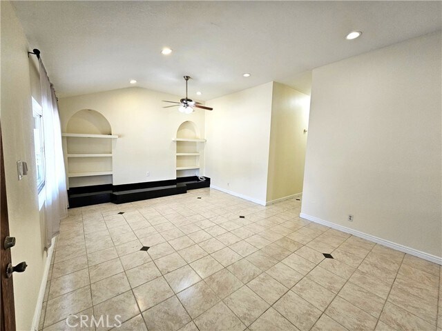 Building Photo - 609 Lorena Ave