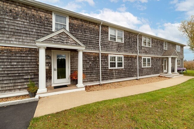 Building Photo - 138 Main St