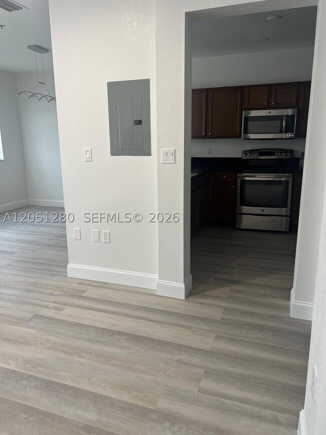 Building Photo - 8760 NW 97th Ave
