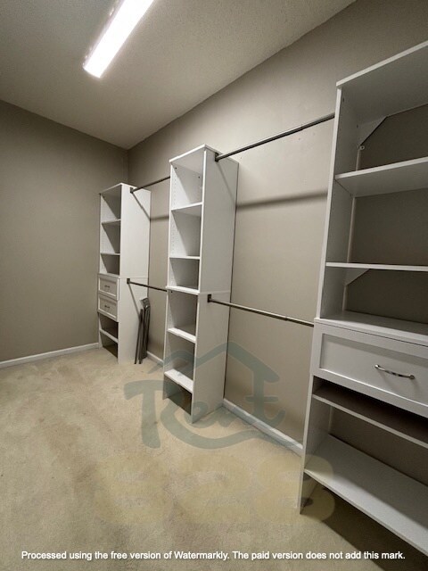 Building Photo - 2 Spicewood Ct