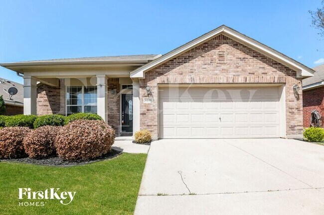 Primary Photo - 6109 Paddlefish Dr