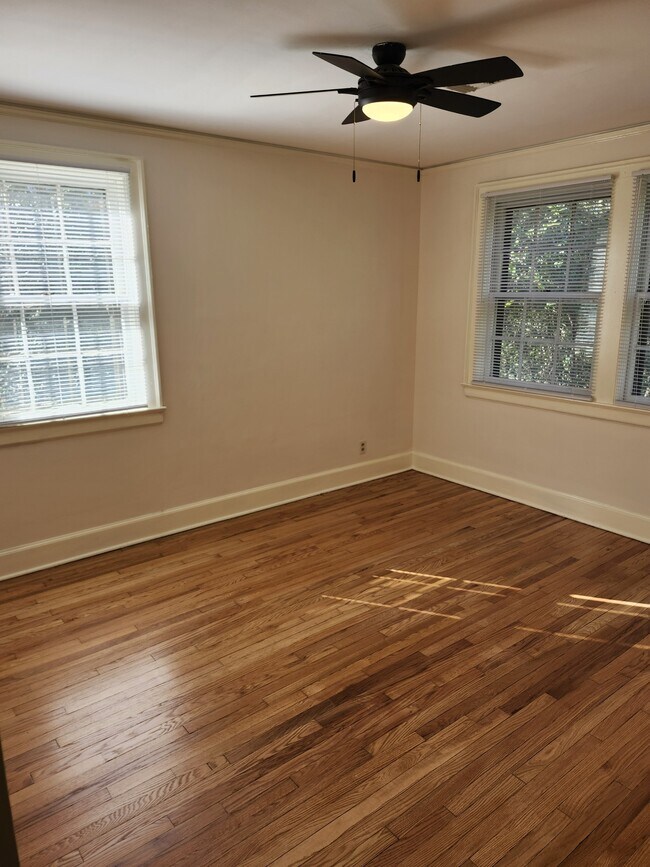 Building Photo - 1032 Felder Ave