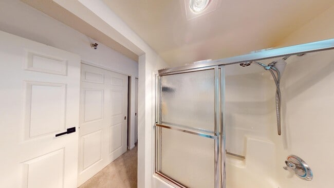 Building Photo - 270 E Highland Ave