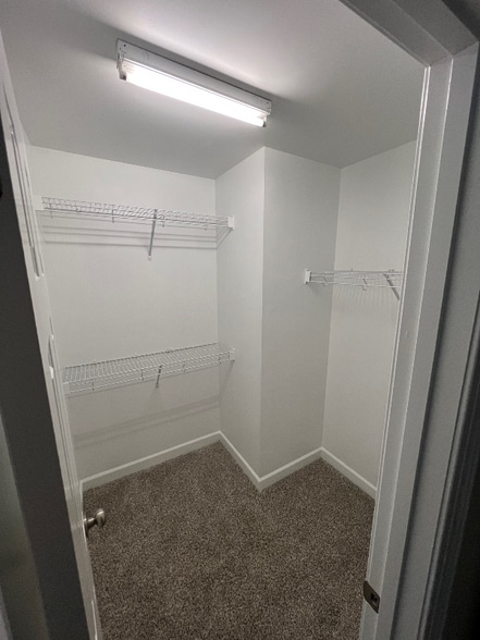 Building Photo - 1905 Fieldhouse Ave