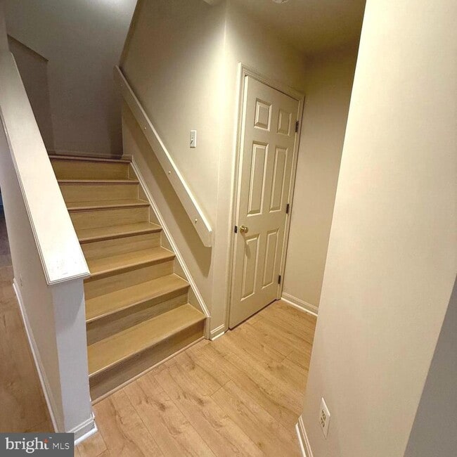 Building Photo - 13120 Misty Glen Ln