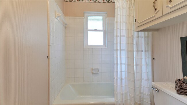 Building Photo - 2574 Marilee Ln