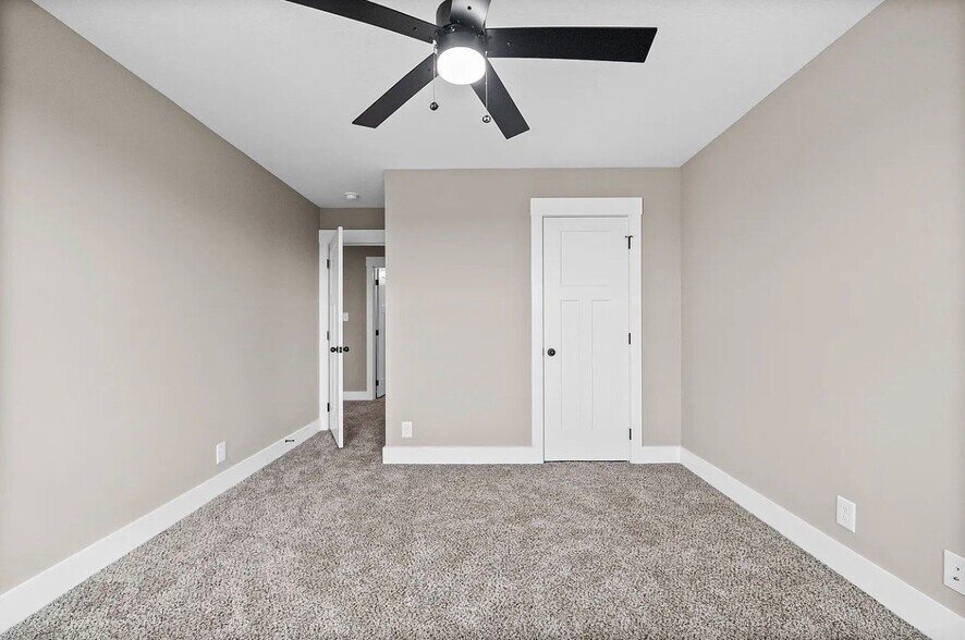 Building Photo - 340 Cardinal Creek Dr