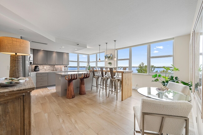 Building Photo - 5200 N Ocean Dr