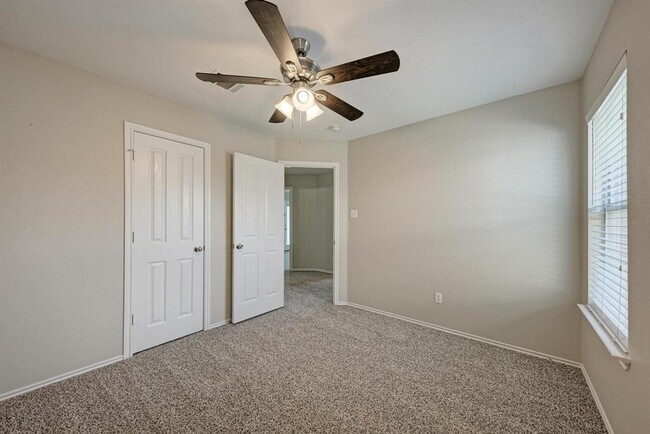 Building Photo - 601 Timothy John Dr