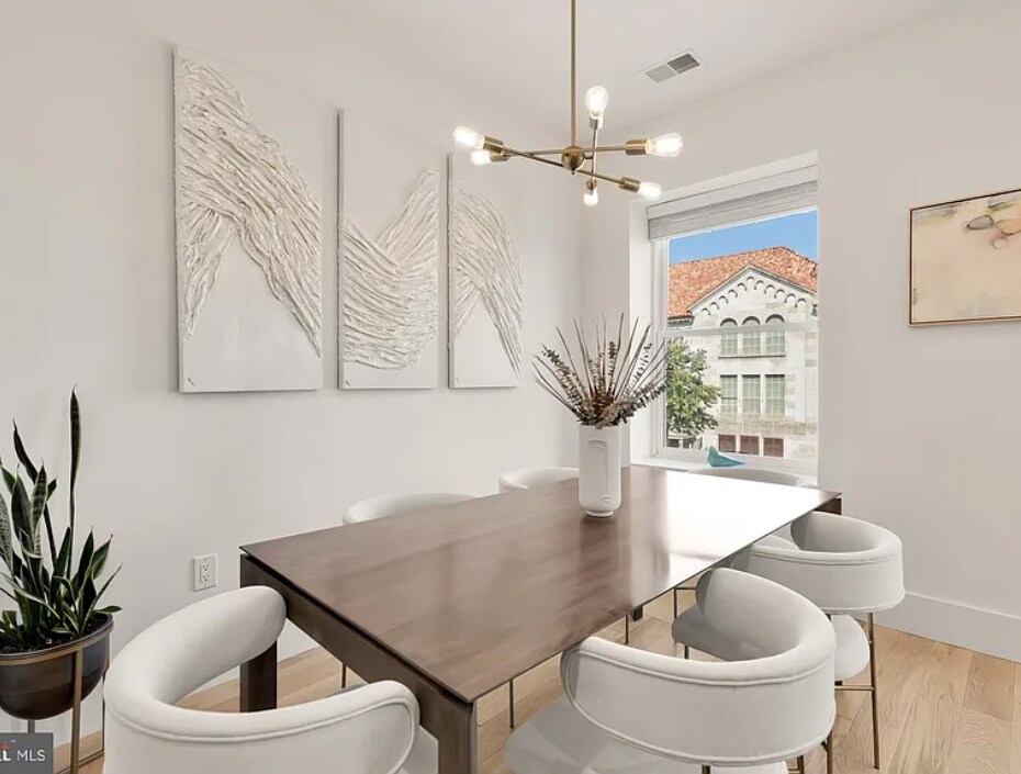 Building Photo - 1230 Fairmont St NW