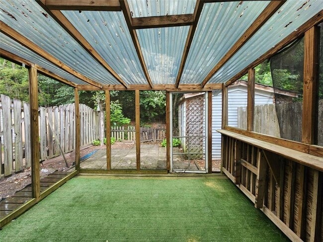 Building Photo - 8827 Applegate Ln