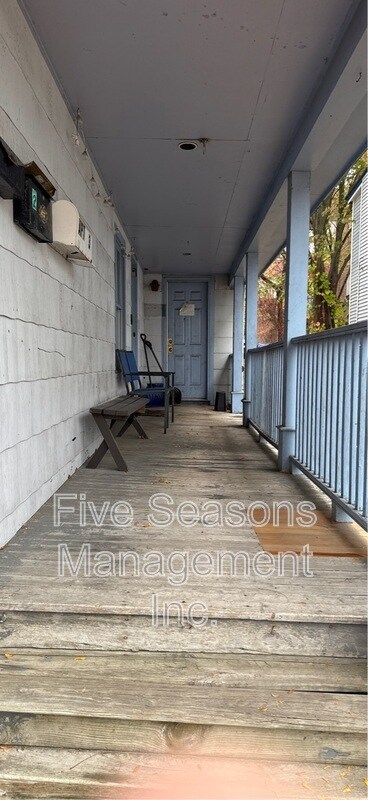 Building Photo - 48 Murray St