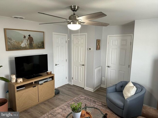 Building Photo - 7703 Dover Rd