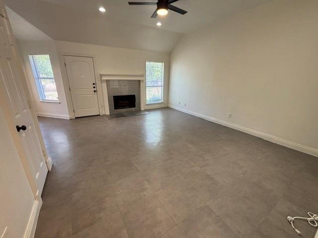 Building Photo - 517 Meadowcrest Dr