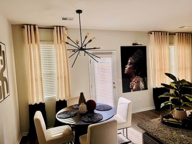 Building Photo - 856 Feldspar Mnr