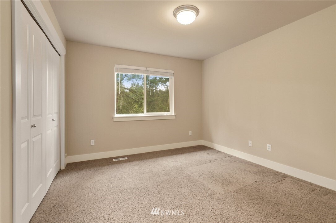 Building Photo - 31045 2nd Pl SW