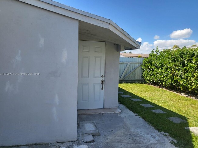 Building Photo - 11771 SW 176th St