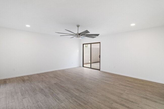 Building Photo - Luxury Living in the Heart of McCormick Ranch!