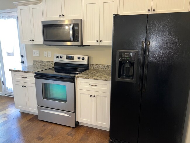 Building Photo - 172 Kline St NW