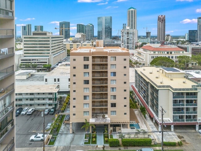 Building Photo - 785 Kinau St