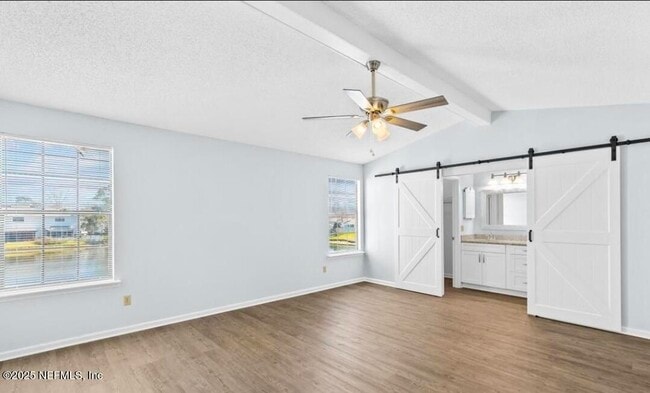 Building Photo - 10959 Peppermill Ln