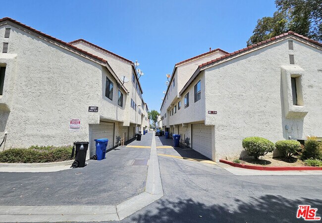 Building Photo - 18130 Oxnard St