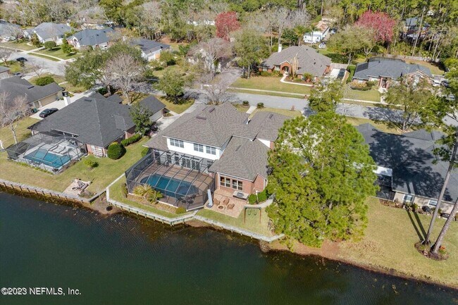 Building Photo - 3826 Reedpond Dr N