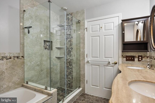 Building Photo - 67 Hearthstone Ln