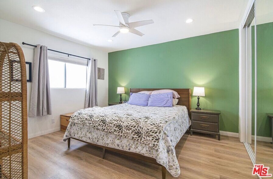 Building Photo - 4358 Mammoth Ave