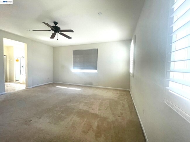 Building Photo - 1669 Marina Way