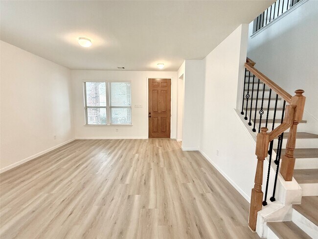 Building Photo - 24111 Buffalo Cove Ln