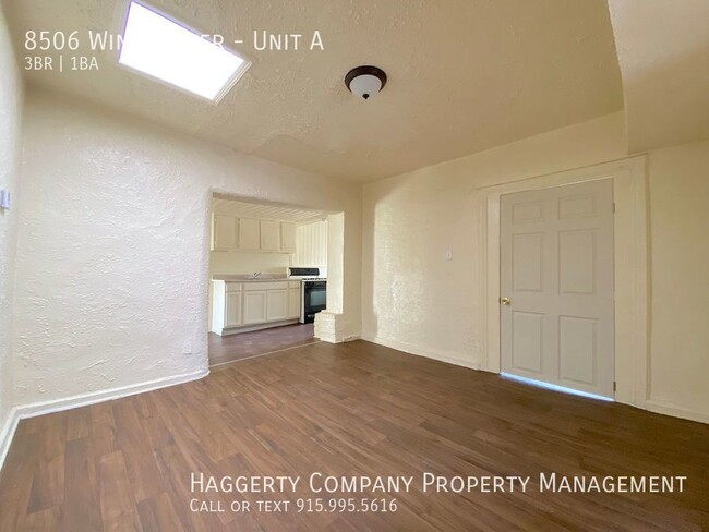 Building Photo - Lower Valley El Paso 3 bed with Refrig A/C