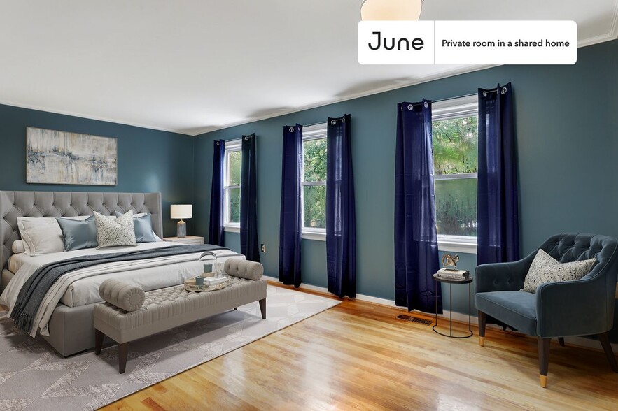 Primary Photo - Private bedroom in 7 bed/4 bath Home