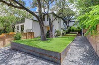 Building Photo - 2711 S 5th St