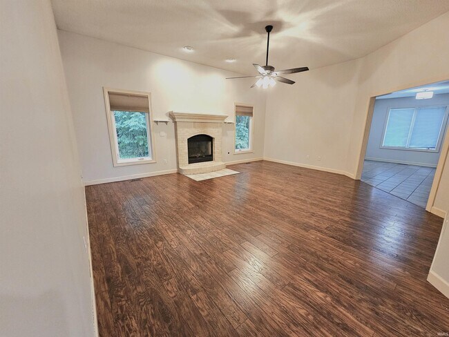Building Photo - 3015 Hedgerow Pass