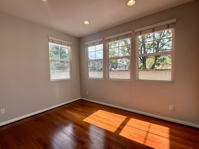 Building Photo - Gorgeous Home in Pacific Highland Ranch Co...