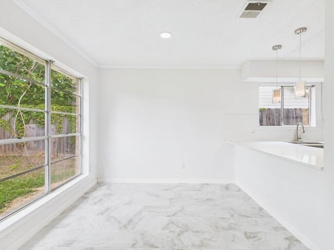 Building Photo - 506 Coppersmith Dr