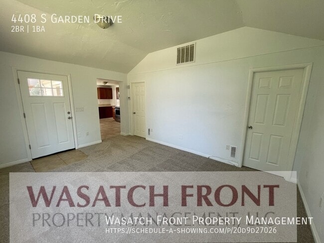 Building Photo - 4408 Garden Dr
