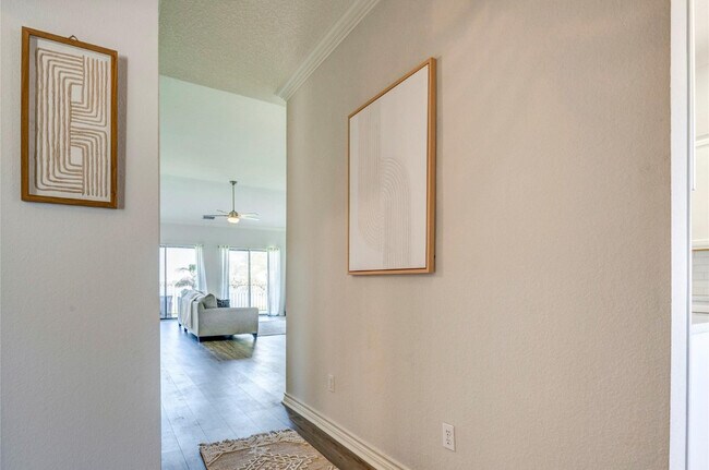 Building Photo - 1916 Signal Ridge Pl