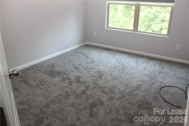 Building Photo - 6017 Sweetbay Ln