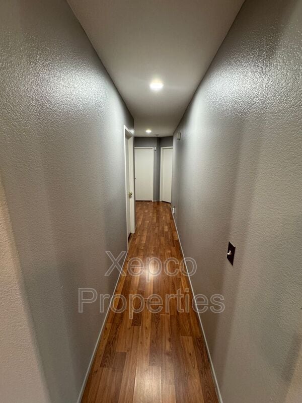 Building Photo - 82143 Pinyon Ave