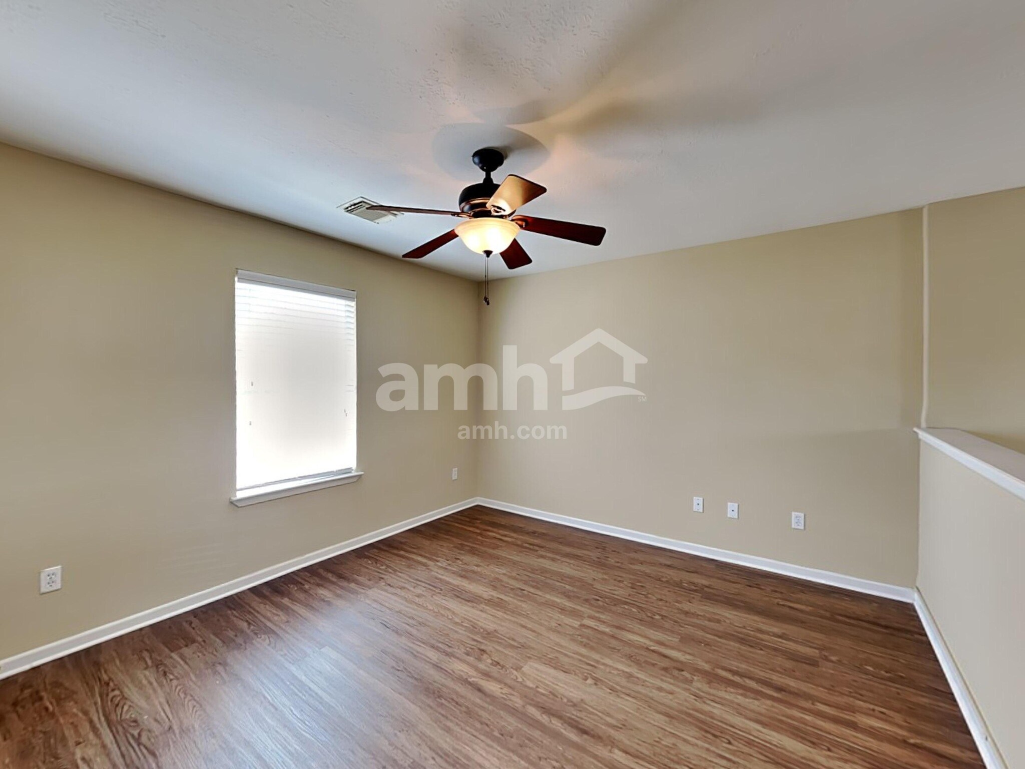 Building Photo - 15834 Little Miss Creek Dr