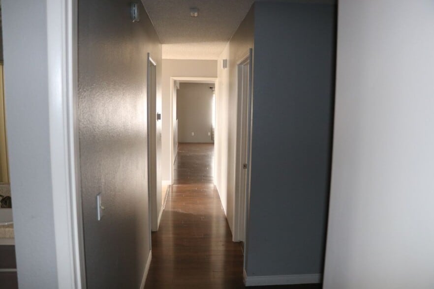 Building Photo - 7864 Newhall Ave