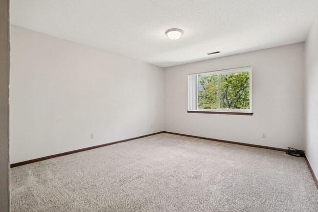 Interior Photo - Lantern Square Condominiums