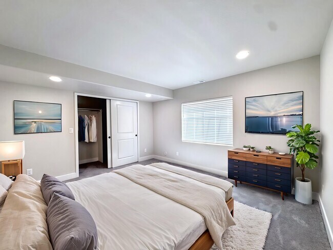 Building Photo - 9344 Beaver Brook Dr