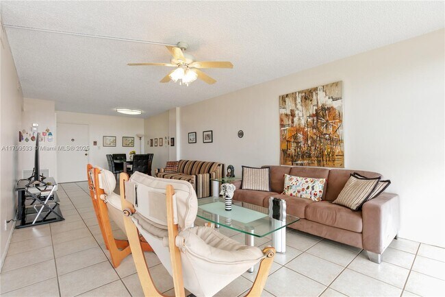 Building Photo - 2000 Atlantic Shores Blvd